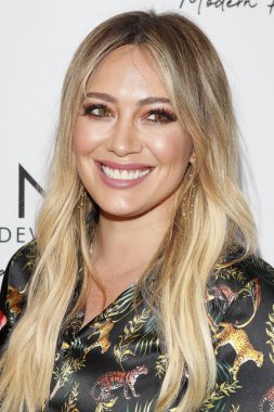 Bir Neden Başlatmak için Saint Modern Prayer Mumlar