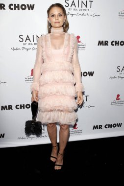 Bir Neden Başlatmak için Saint Modern Prayer Mumlar