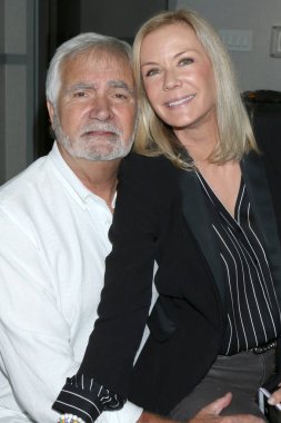 cesur ve güzel fan kulüp Öğle Yemeği