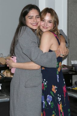 Young ve Huzursuz Hayran Kulübü Yemeği