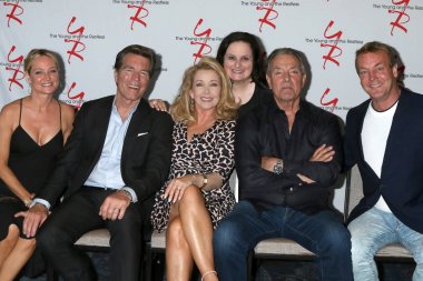 Young ve Huzursuz Hayran Kulübü Yemeği