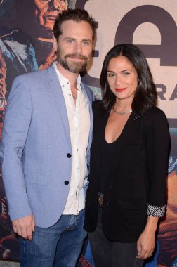 Los Angeles - 8 Ağustos: Ryder Strong, Alexandra Baretto Ağustos'ta Alamo Drafthouse De Alamo Drafthouse Los Angeles Big Bash Partisi'nde 8, 2019 Los Angeles, Ca