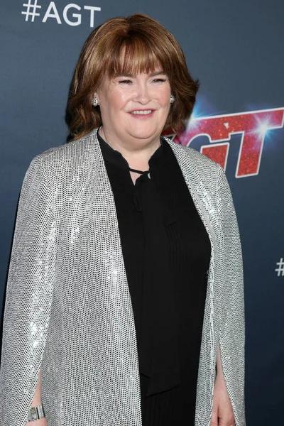 "America 's got talent "Staffel 14 live zeigt roten Teppich — Stockfoto