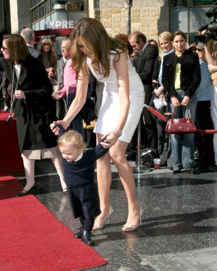 LOS ANGELES - 16 Ocak 2007 'de Los Angeles, CA' da düzenlenen Donald J Trump Star Töreni 'nde Melania Trump, Barron Trump