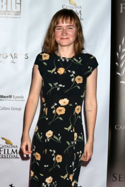 Emma Catalina Film Festivali 'ndeki Emma Cataldo Thru Kırmızı Halısını Sürün, 26 Eylül 2020' de İskoç Ayini Merkezi 'nde.