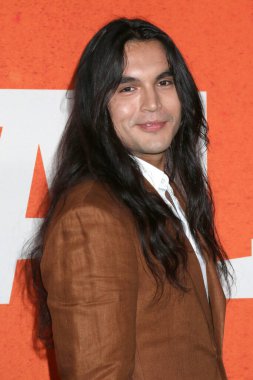 LOS ANGELES - 8. SEP Joshua Odjick 8 Eylül 2025 'te Los Angeles, CA' da El Capitan Tiyatrosu 'ndaki Uzun Yürüyüş Özel Gösterimi' nde