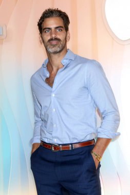 LOS ANGELES - 14 EP: Nyle DiMarco 14 Eylül 2025 'te Ysabel' deki AppleTV + Post Emmy Partisi 'nde Batı Hollywood, CA