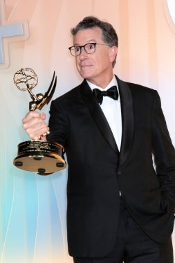 LOS ANGELES - SEP 14: Stephen Colbert 14 Eylül 2025 'te Ysabel' deki AppleTV + Post Emmy Party 'de Batı Hollywood, CA
