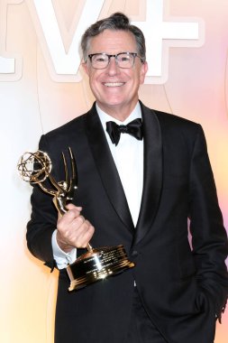 LOS ANGELES - SEP 14: Stephen Colbert 14 Eylül 2025 'te Ysabel' deki AppleTV + Post Emmy Party 'de Batı Hollywood, CA