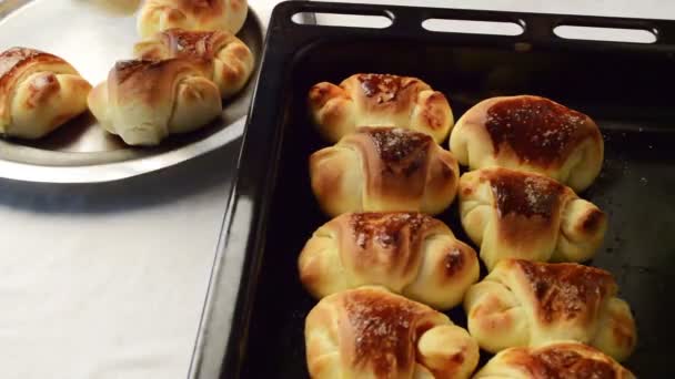 Házi Készítésű Ízletes Bake Rolls — Stock videók