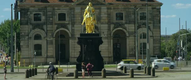 Goldener Райтер Золотий Кавалер Кінна Статуя Серпня Сильні Дрезден Саксонія — стокове відео