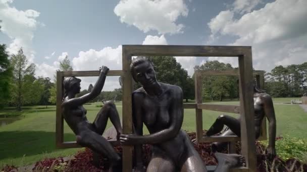 Nude Sculptures Brookgreen Gardens Myrtle Beach South Carolina Usa Jul — стоковое видео