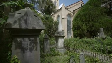 Eski mezarlık, Charleston, South Carolina, ABD, Ağustos 2016 Unitarian Kilisesi
