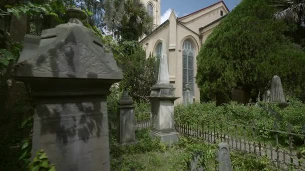 古い墓地 チャールストン サウスカロライナ 2016年 月とユニテリアン教会 — ストック動画