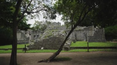 Rahibe Manastırı, Zona orta, Chichen Itza, Unesco Dünya Mirası, Maya ve Toltec arkeolojik kazı, Yucatan Yarımadası, Meksika, Orta Amerika, Ekim 2016, izleme atış