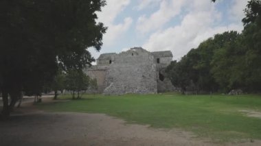 Rahibe Manastırı, Zona orta, Chichen Itza, Unesco Dünya Mirası, Maya ve Toltec arkeolojik kazı, Yucatan Yarımadası, Meksika, Orta Amerika, Ekim 2016, izleme atış