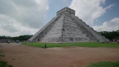 Chichen Itza, Maya Piramit. Maya, El Castillo (Tapınak Kukulcan), bir Mesoamerican adım-Piramit, Chichen Itza antik uygarlık tarihi kalıntıları. UNESCO Dünya Mirası