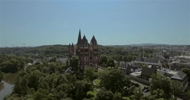 Katholieke Kathedraal Van Limburg Hoge Ligging Een Rots Boven Lahn — Stockvideo