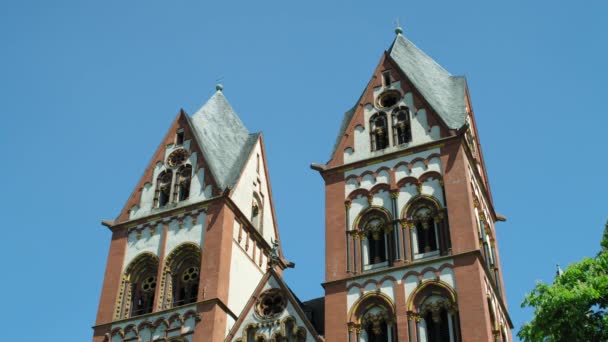 Catedral Católica Limburgo Alta Ubicación Una Roca Sobre Río Lahn — Vídeos de Stock