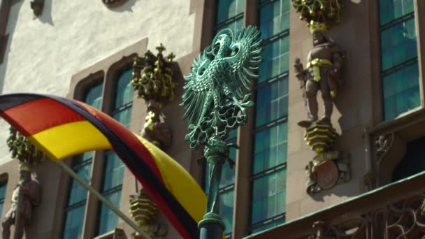 Středem Starého Města Frankfurt Roemer Místo Radnicí Pani Spravedlnost Místě — Stock video