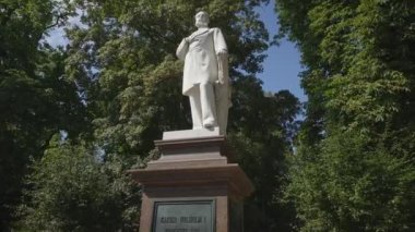 Bad Ems Roma kaynak ile anıt İmparator William nehir Lahn, Almanya, Avrupa, başta şifa bir spa, Ağustos 2016, Dolly vurdu