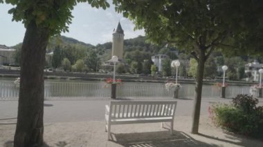 Simgesel Yapı su quellenturm Bad Ems olarak adlandırılan kule. Nehir Lahn, Almanya, Avrupa, Ağustos 2016 Roma kaynakta bulunan şifa bir spa