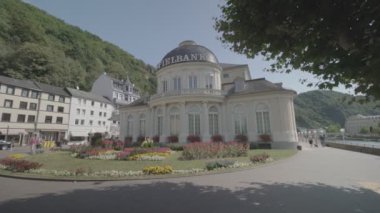 Bad Ems nehir Lahn, Almanya, Avrupa, Ağustos 2016, Dolly atış Casino'da Roma kaynağıyla şifa bir spa olduğunu