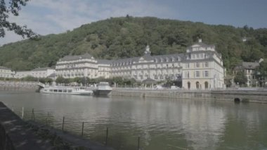 Bad Ems nehir Lahn, Almanya, Avrupa, Roma kaynakta bulunan şifa bir spa Ağustos 2016 olduğunu.