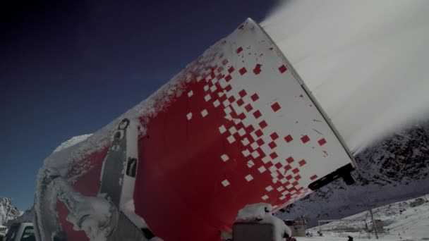 Canons Neige Faisant Neige Près Une Station Ski Autriche — Video