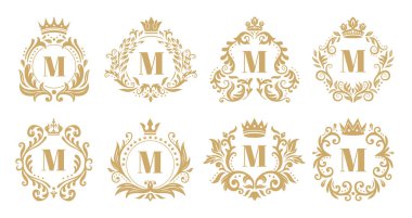 Lüks monogram. Vintage taç logosu, altın süs monogramları ve heraldic çelenk süs vektör seti
