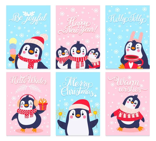 Karty tučňáků. Veselé Vánoce přání s arktickými zvířaty v zimním oblečení a klobouky, roztomilý tučňáci design dovolená vektor set — Stockový vektor
