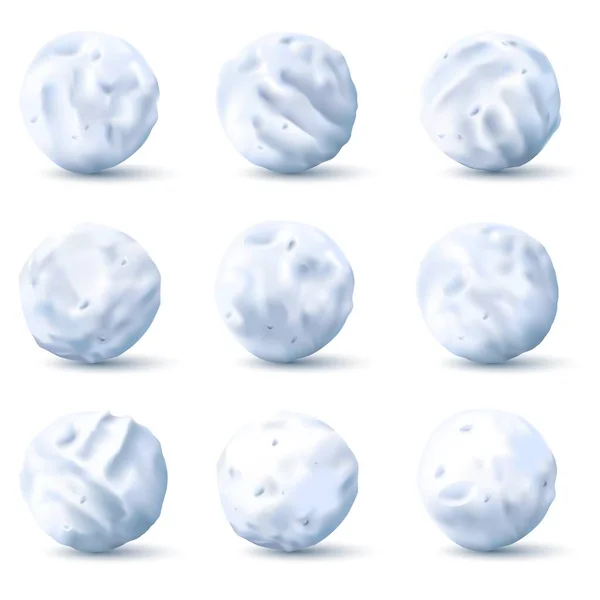 Bolas de nieve. Juegos Piezas redondas de nieve y hielo, realista bola de nieve blanca 3d vector aislado conjunto para los niños juego de ocio de invierno — Archivo Imágenes Vectoriales
