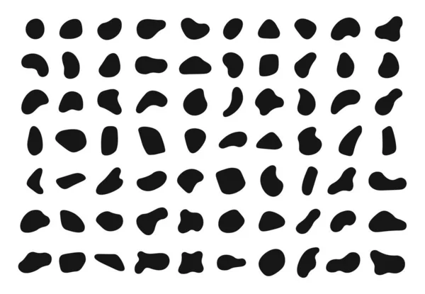 Náhodné tvary. Černé skvrny, kulatá abstraktní sbírka organických tvarů. Oblázky, kapky a kamenné siluety. Sada vektorů skvrnité textury — Stockový vektor