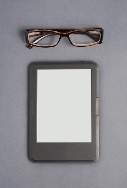 Book Glasses Grey Background Vertical Phot — Stock Photo, Image