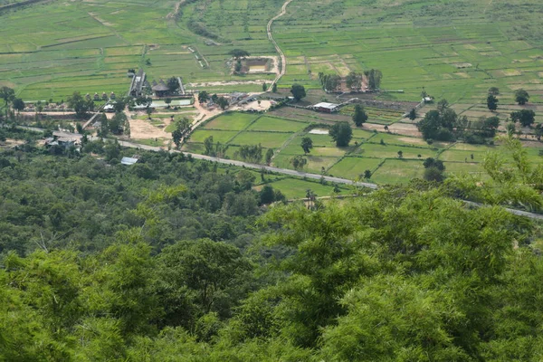 Фон Природы Драматические Облака Река Горами Деревьями Hin Chang View — стоковое фото