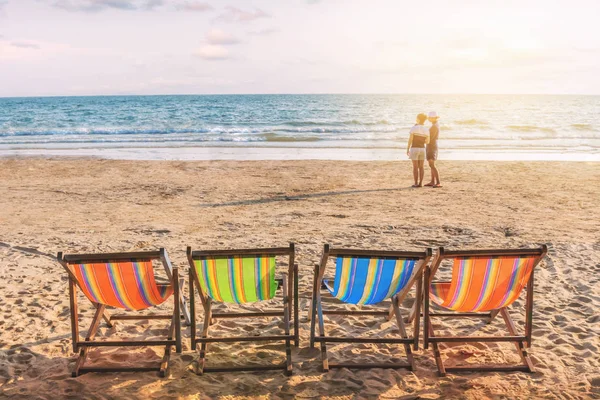 Young Girl Relaxing Seaside — Stockfoto