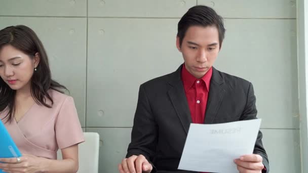 Dolly Video Shot Asian Male Female Salespeople Waiting Job Interview — Stock Video