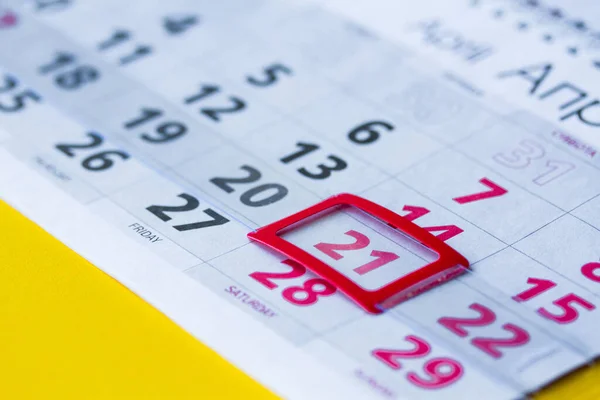 Kağıt takvim, ayın farklı tarihleri, iş planlaması
