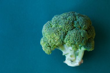 taze brokoli, vücut ve vücut için brokolinin sağlık faydaları