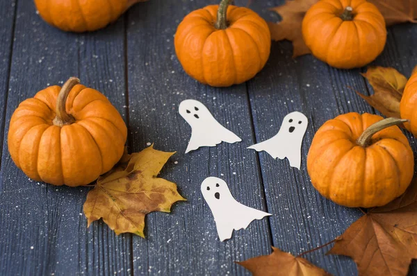 Decorazioni Halloween Sfondo Grigio Pastello Concetto Halloween Layout Piatto Vista — Foto Stock