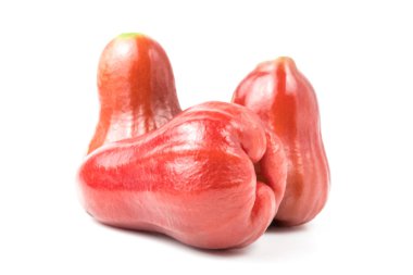 Rose elma (chomphu) taze izole kırpma yolu beyaz arka plan üzerinde