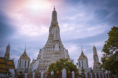Wat Arun turistik Tayland 's. Bangkok, Tayland'ın başkenti bulunur. Çok güzel olduğu.