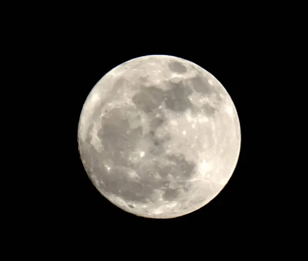 Lua Cheia Brilha Noite Escura — Fotografia de Stock