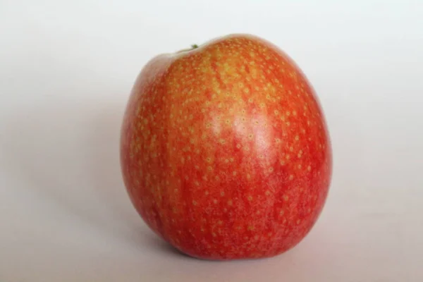 一个非常好的外观的美妙和美味的苹果 — 图库照片
