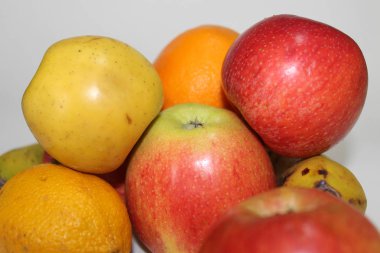 Güzel bir rengin ve harika bir lezzetin güzel meyveleri.