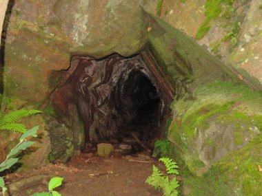 İspanya 'daki yüksek dağ manzarasının değerli görüntüsü.