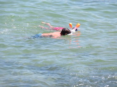 Muhteşem güzellikte güzel bir kumsal. Temiz ve banyo için hazır.