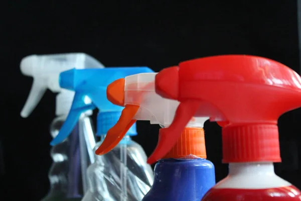 Aerosol temizlik araçları temiz dezenfekte edilmiş dağıtıcı bakımı