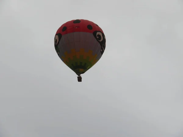 Magnifique Ballon Air Volant Avec Vent Sans Direction Hâte Merveilleuse — Photo