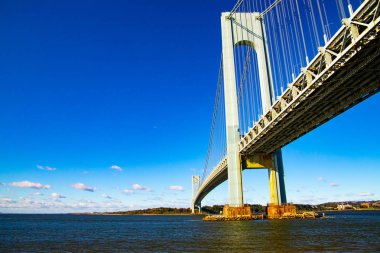 New York'ta Verrazano Köprüsü